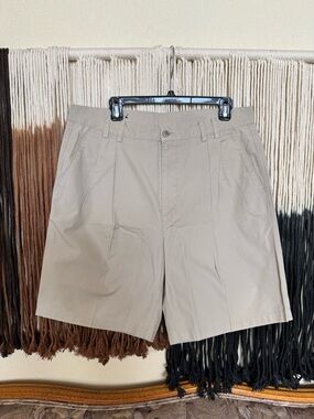 Cream Greg Norman golf shorts; perfect condition